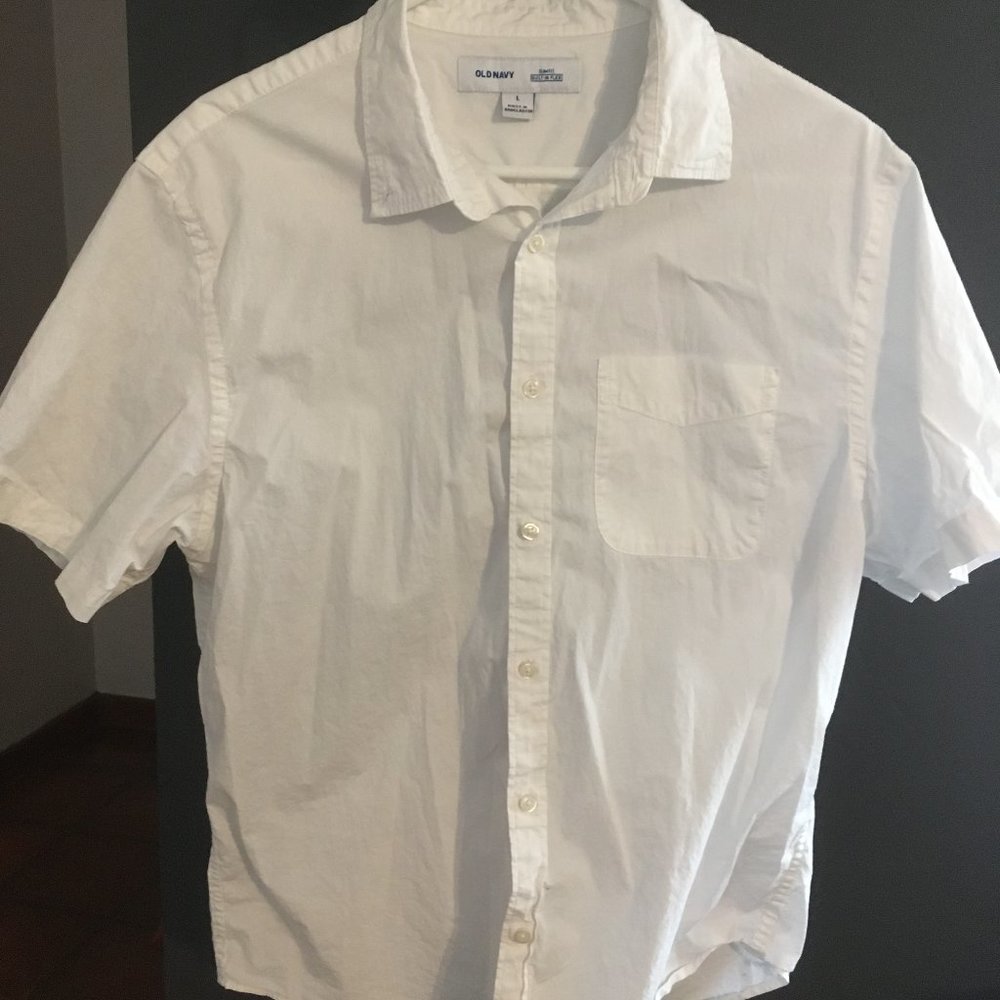 Old Navy Men’s White Everyday Shirt